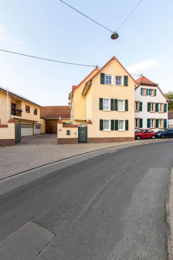 Weingut Und Gaestehaus Henrici Friesenheim is an Ortsgemeinde 外观 照片