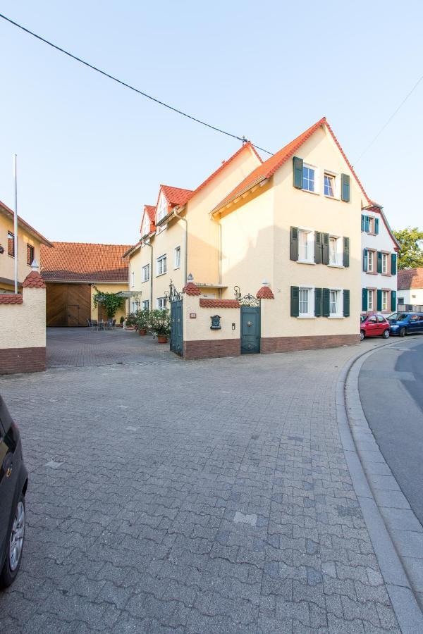 Weingut Und Gaestehaus Henrici Friesenheim is an Ortsgemeinde 外观 照片
